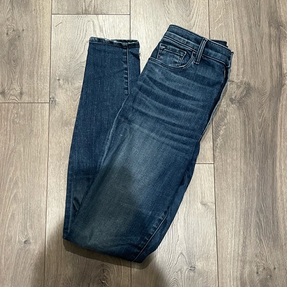 J Brand High Waist Skinny Jeans with distressed Ankles - Picture 4 of 6